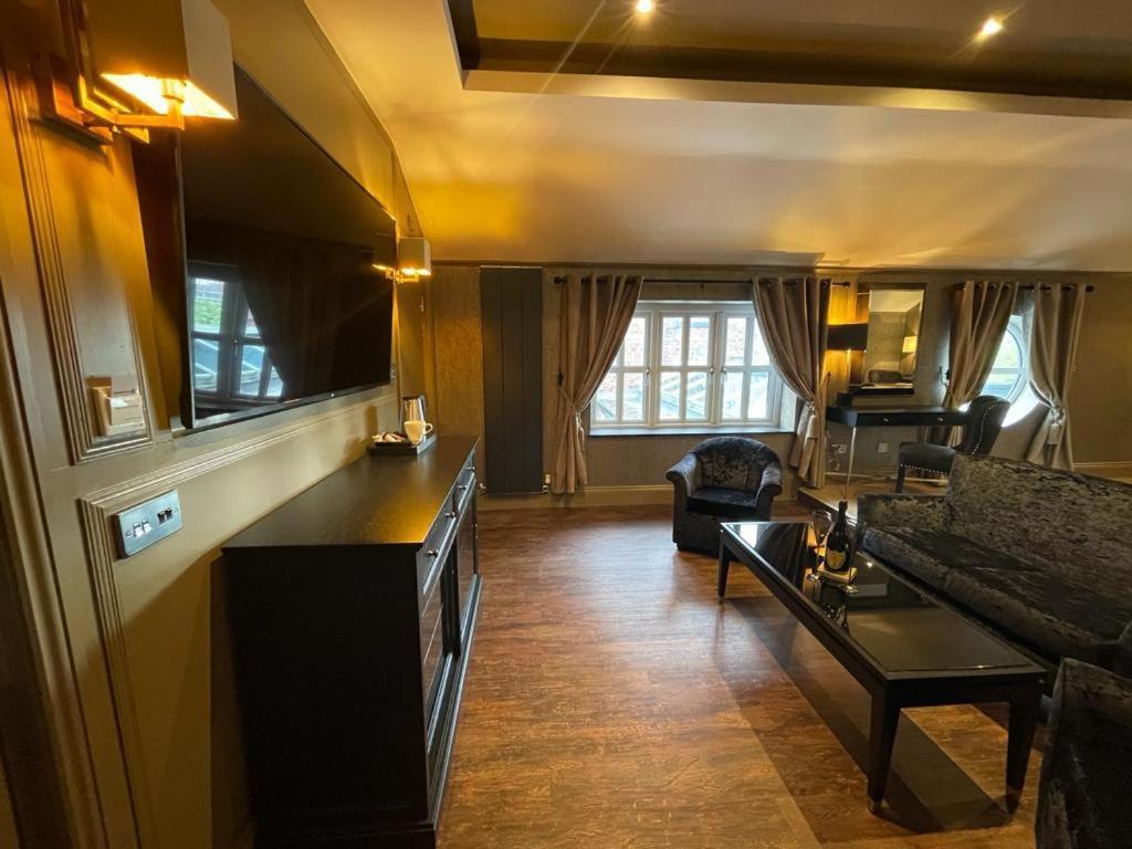 The Eccleston Hotel; BW Signature Collection St Helens  Екстер'єр фото